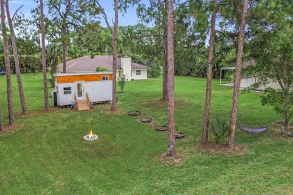 Summer Tiny House West Palm Beach Exterior photo